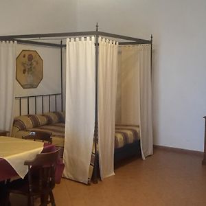 Residence Casale Mostacciano